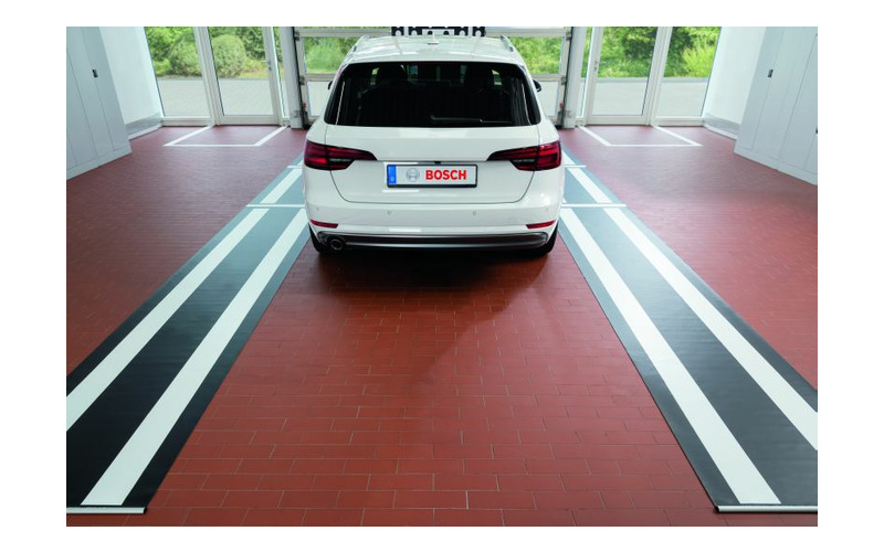 Zusatzbild 3 Kalibriermatten-Set für BOSCH DAS 3000 360 Grad Kameras 2. Generation (CTA 500-1) der Volkswagen-Gruppe