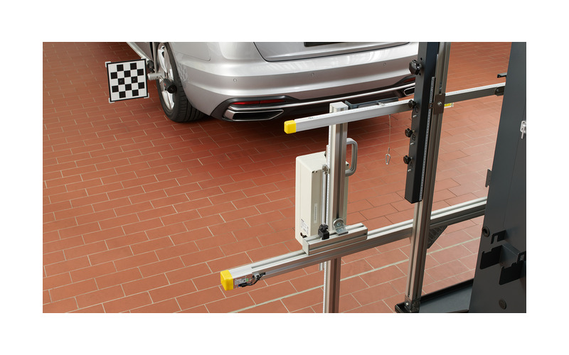 Zusatzbild 2 BOSCH CTA 110 – Doppler Simulator für DAS3000 für Kalibrierung Heckradar u.a. VAG